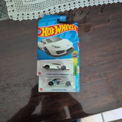 Hot Wheels Lambo / Nissan Skyline