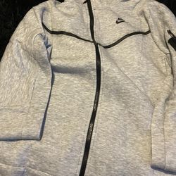 Grey Nike Tech Size M