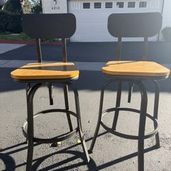 Stools (counter/bar)