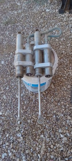 Rebuildable shocks