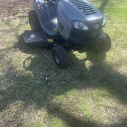 Troy Bilt Riding Lawnmower
