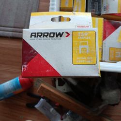 T59  Insulated Staples 300 Pcs Box
