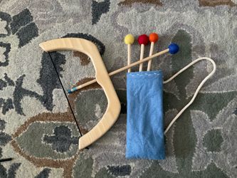 Bow and arrow set