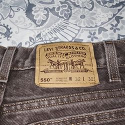 Levis 550