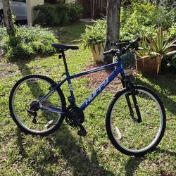 Huffy bike for adults (Read description)