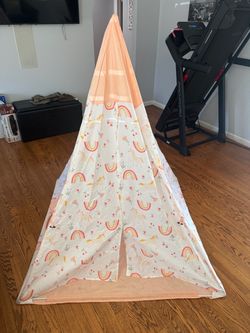 Preowned Target Pillowfort Tent.