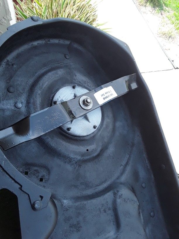 Murray 40 In. Lawn Mower Deck. for Sale in Deltona,