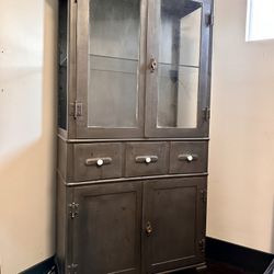 Metal Display Cabinet 