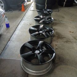 Rims 5 Lugs 