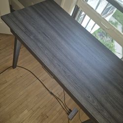 Modern Dark Wood Grain Desk