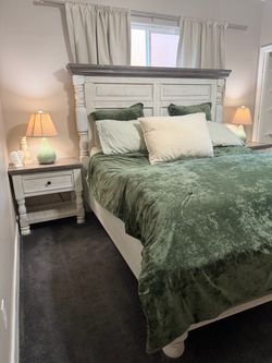 King size bedroom set.