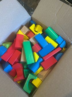 Box of building blocks