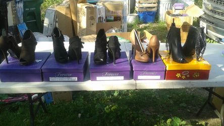shoes 32 pairs...