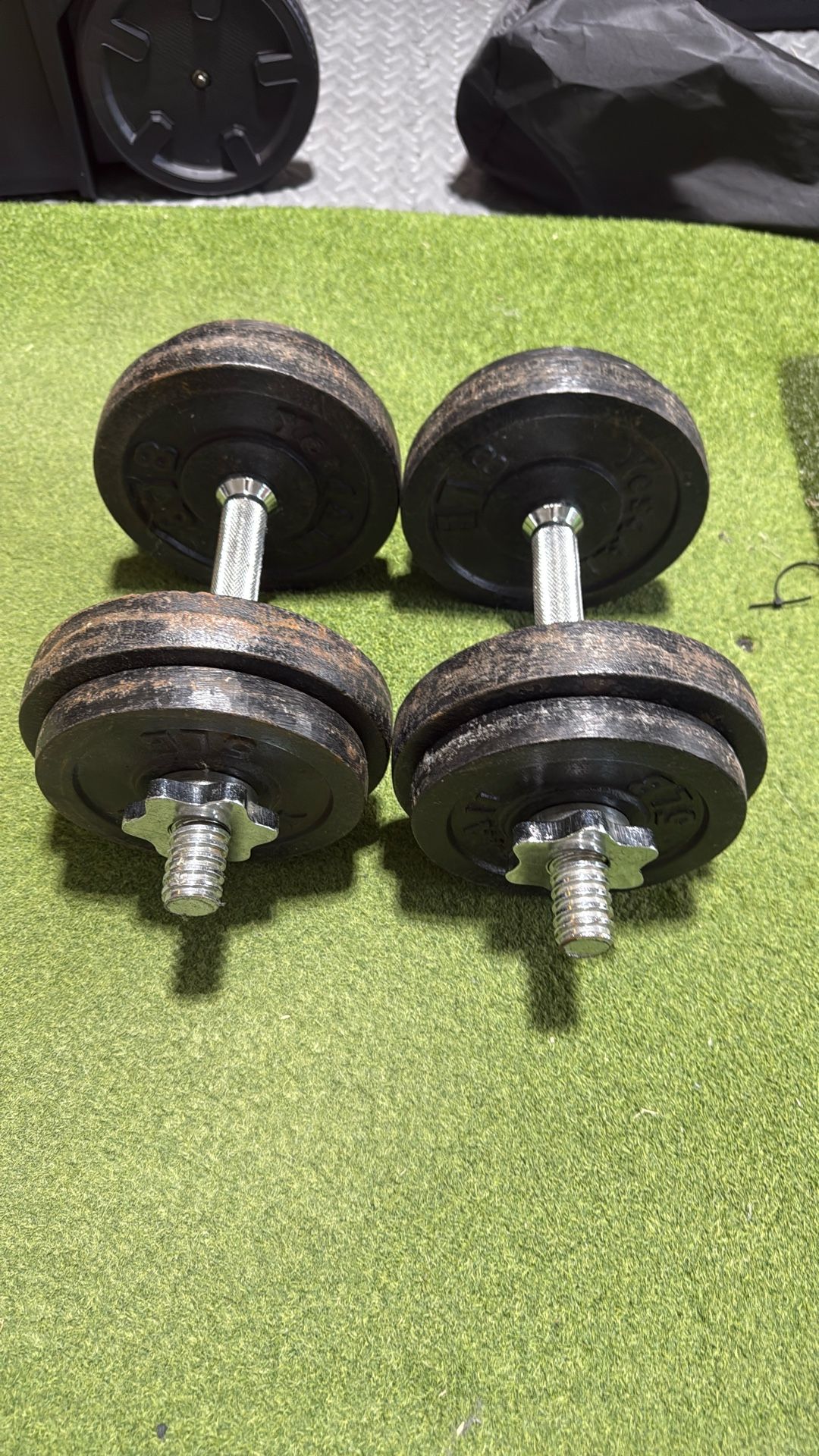 Adjustable Dumbbell