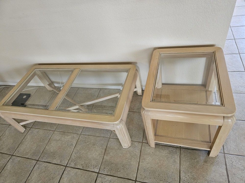 COFFEE TABLE WITH 2 END TABLES