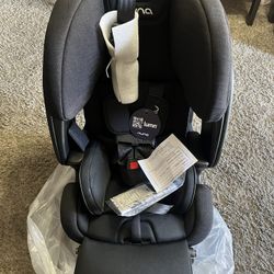 Brand New Lumn Car Seat