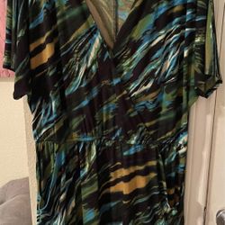 Thin green/yellow dress with pockets size Large 