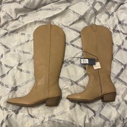 8 1/2 Size Tan Boots 