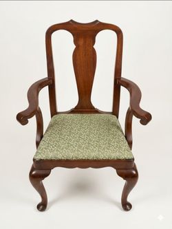 Henkel-Harris Queen Anne Mahogany Armchairs — Set of 2