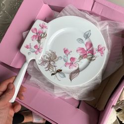 Porcelain 8 Piece Cake Set 