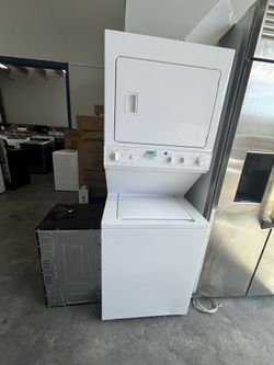Washer And Gas Dryer Stacked 