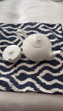 Crate & Barrel Tea pot