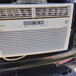 Frigidaire AC Unit