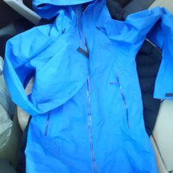 Soft Blue Gortex  Anitryx Winter Coat ,Very Light .
