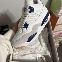 Navy Sb 4 Size 6.5 8W 