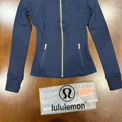Lululemon Cropped Gold Zip