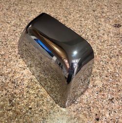 Brand New, Genuine OEM Ford RT Mirror Cover, Chrome Finish. Fits 2015–2017 Ford F-150 trucks with power-adjustable, trailer-tow, telescoping mirrors.