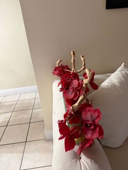 red orchid rectangular glass floral arrangement