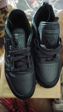 Brand New Boys Reebok's Size 13