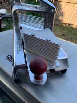 Tomato slicer