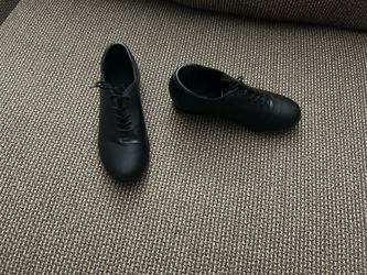 Women’s tap shoes