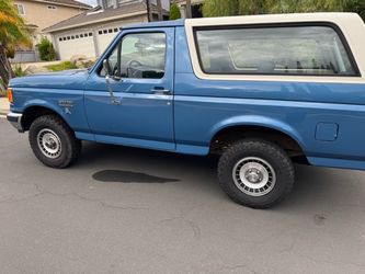 Ford Bronco rear glass 1(contact info removed) non defrost