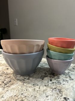 Anthropologie Matte Bowl Set