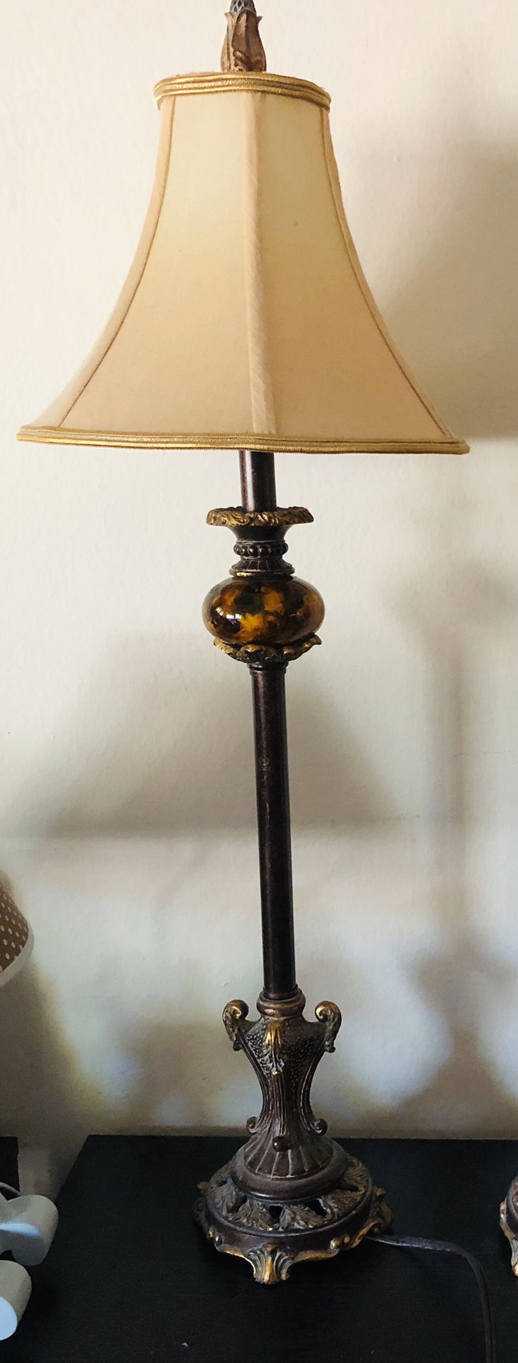 Antique style Bedside Lamp (Pair)