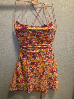 Princess Polly Floral Print dress Size 4