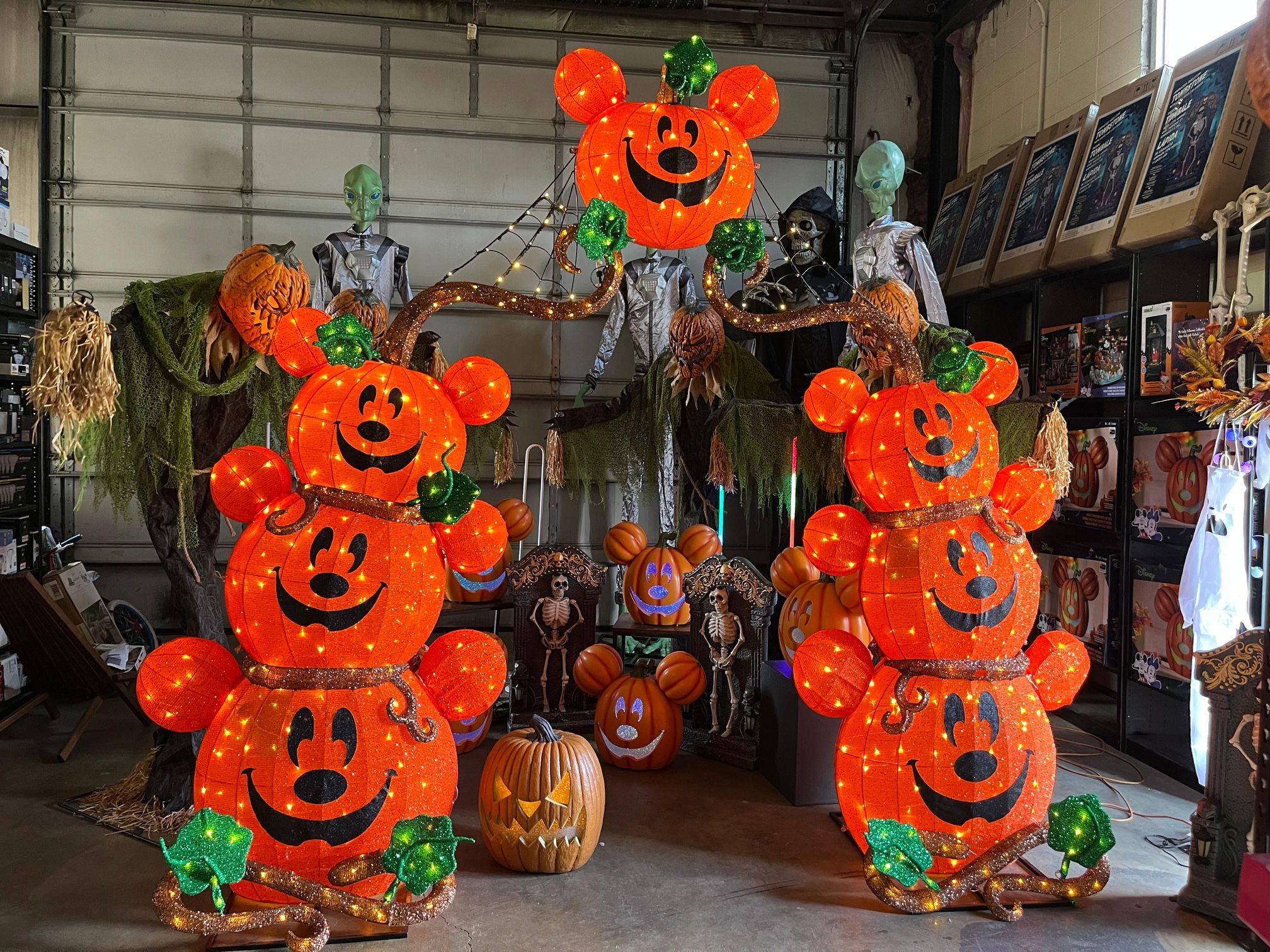 Disney Halloween Pumpkin Arch