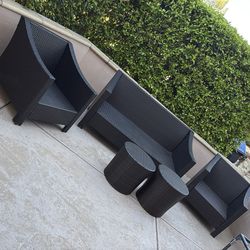 Outdoor furniture patio set