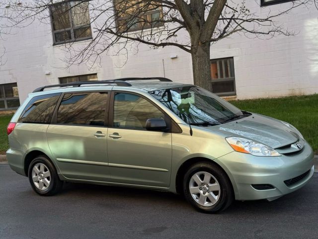 2010 Toyota Sienna