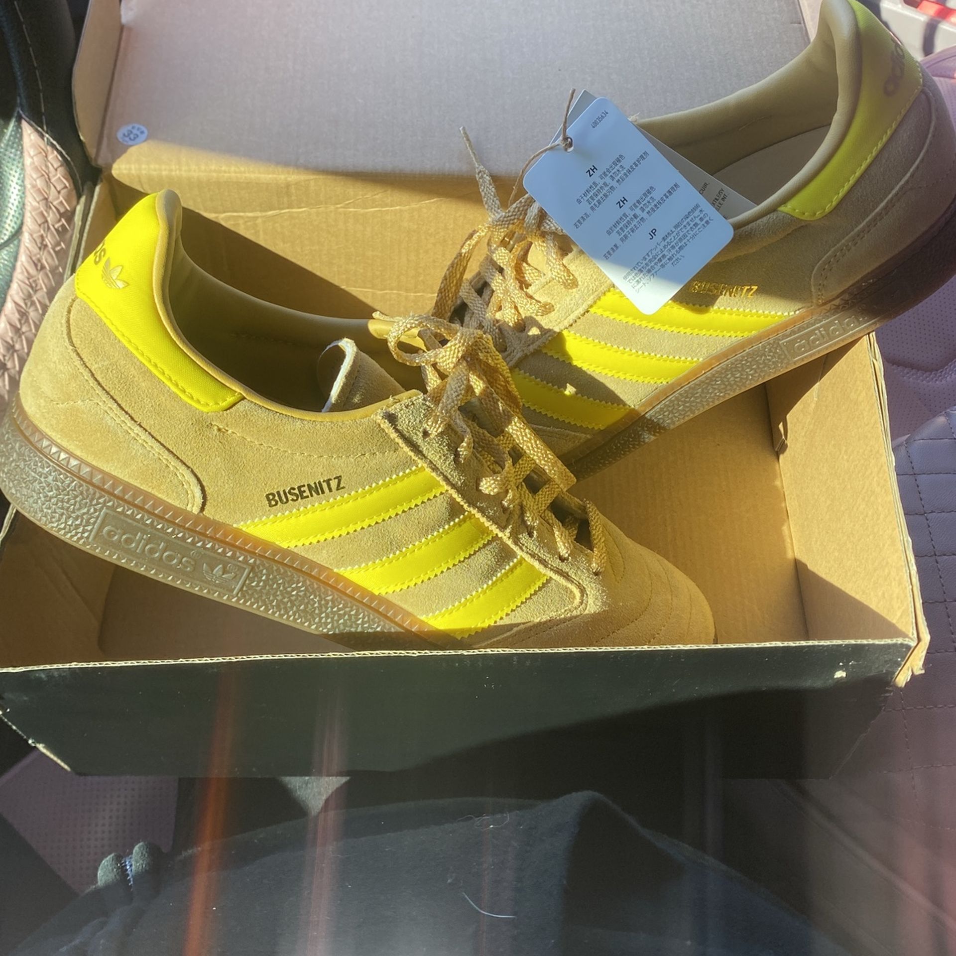 BUSENITZ VINTAGE ADIDAS 8/2 US MEN SIZE 