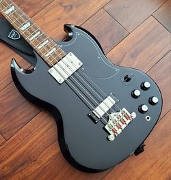 Epiphone SG EB-3 Bass in Stunning Ebony Black With OHSC - Mint