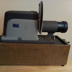 Antique Argus 200 Slide Projector With Case