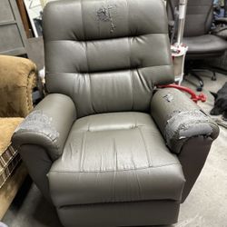 Recliner Chair