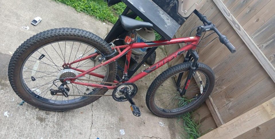 Fortress 3.0 Huffy Big Tire Bike