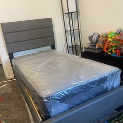 Gray bed(new)