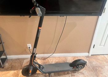 Ninebot kickscooter E2  plus powered by Segway