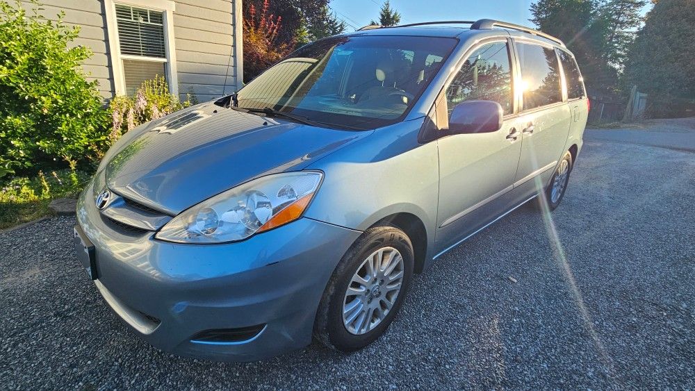 2008 Toyota Sienna